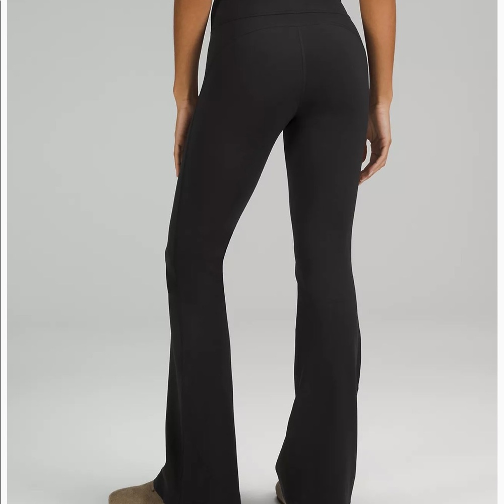 BRAND NEW Lululemon Groove Super-High-Rise Flare Pant